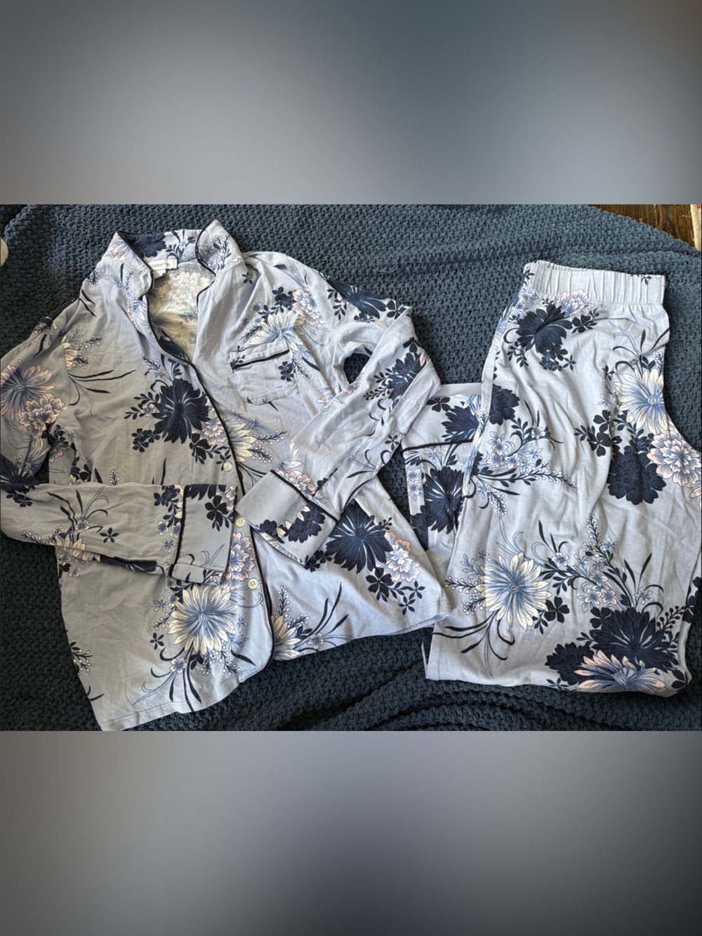 Liz Claiborne Light Gray and Navy Floral Pajama Set